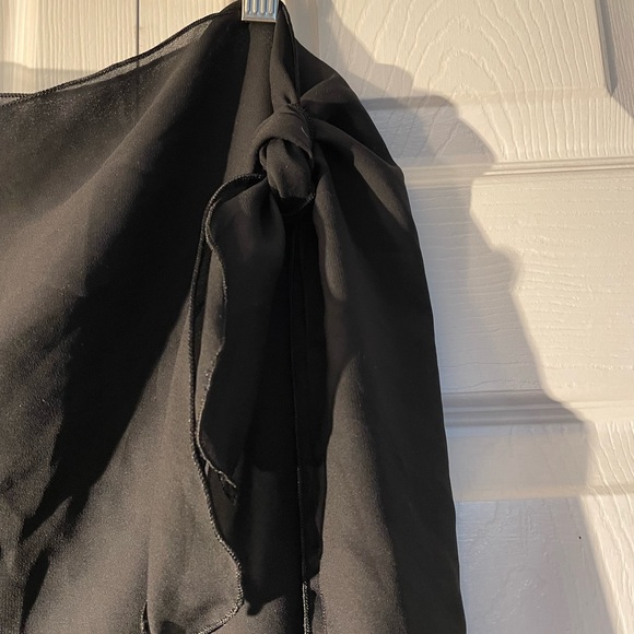 Dotti Sarong - Picture 3 of 4